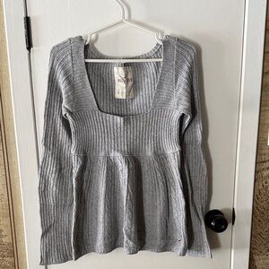 Hollister Light Gray Ribbed Long Sleeve Top